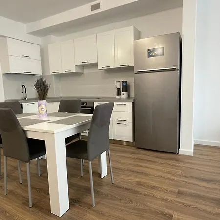 Apartment Silver *